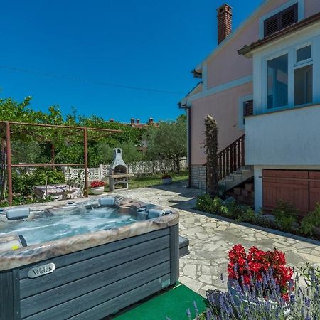 Sveti Lovreč PazenatičkiFerienhaus Zora With Whirlpoolアパートメント エクステリア 写真